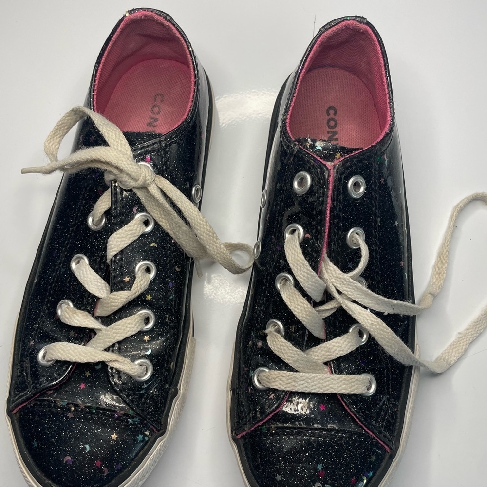 Converse All Star Low Tops Size Kids 2 Shiny Black Stars Moons PRELOVED - Picture 2 of 10